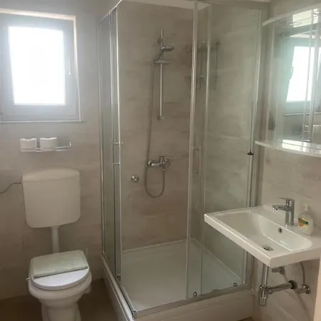 Drmac דירה מאקרסקה