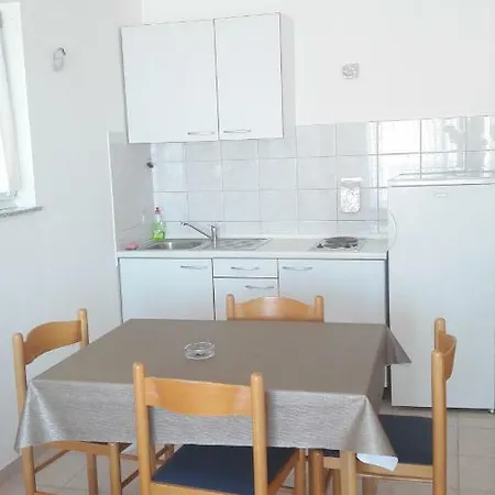 Drmac Lägenhet Makarska